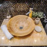 One Of A Kind Luxury In Center Near Helexpo Διαμέρισμα *