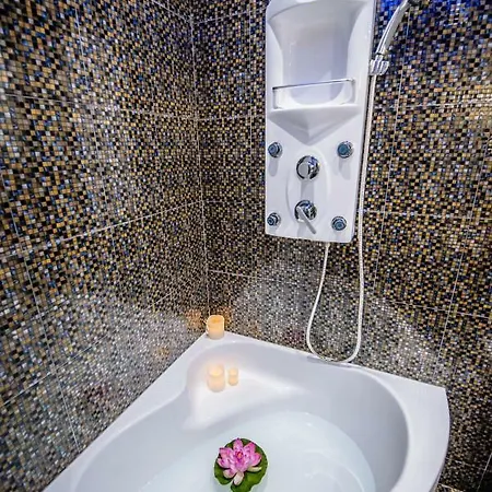 One Of A Kind Luxury In Center Near Helexpo Selanik