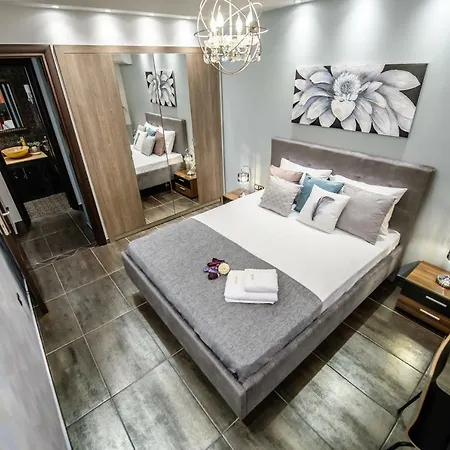 Daire One Of A Kind Luxury In Center Near Helexpo *